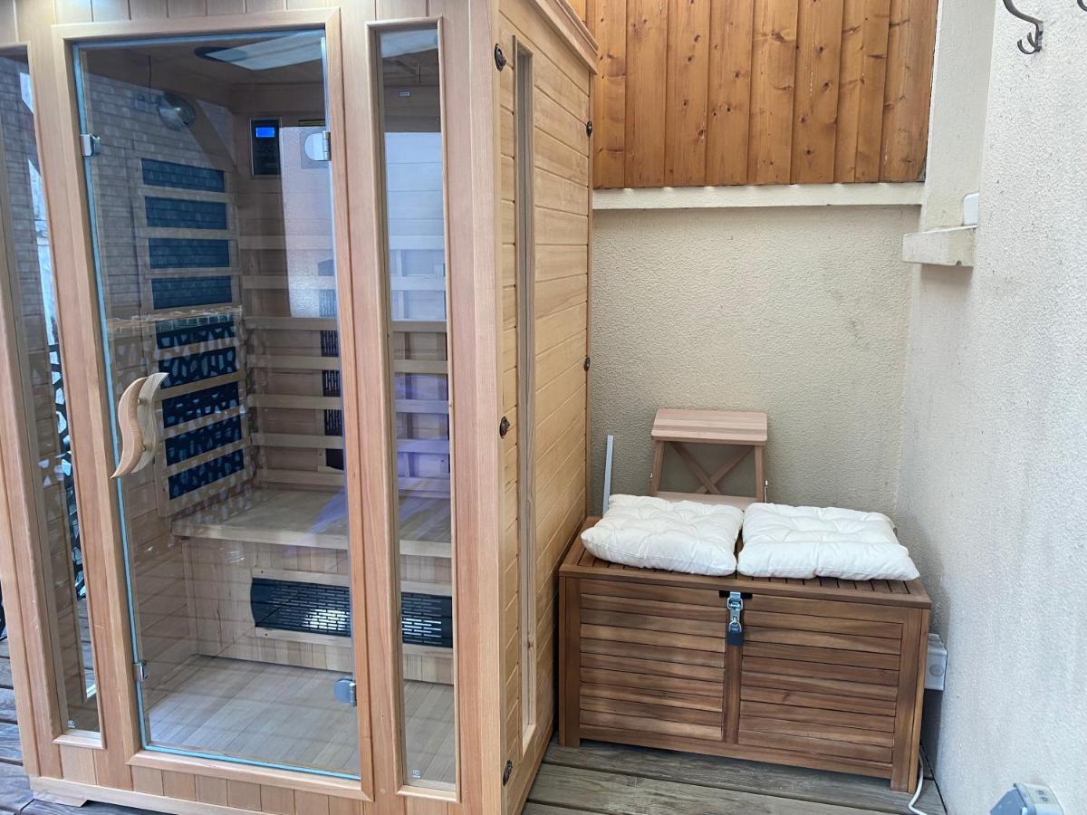 Escapade Romantique: Sauna Et Moments De Plaisir Rouen Eksteriør billede